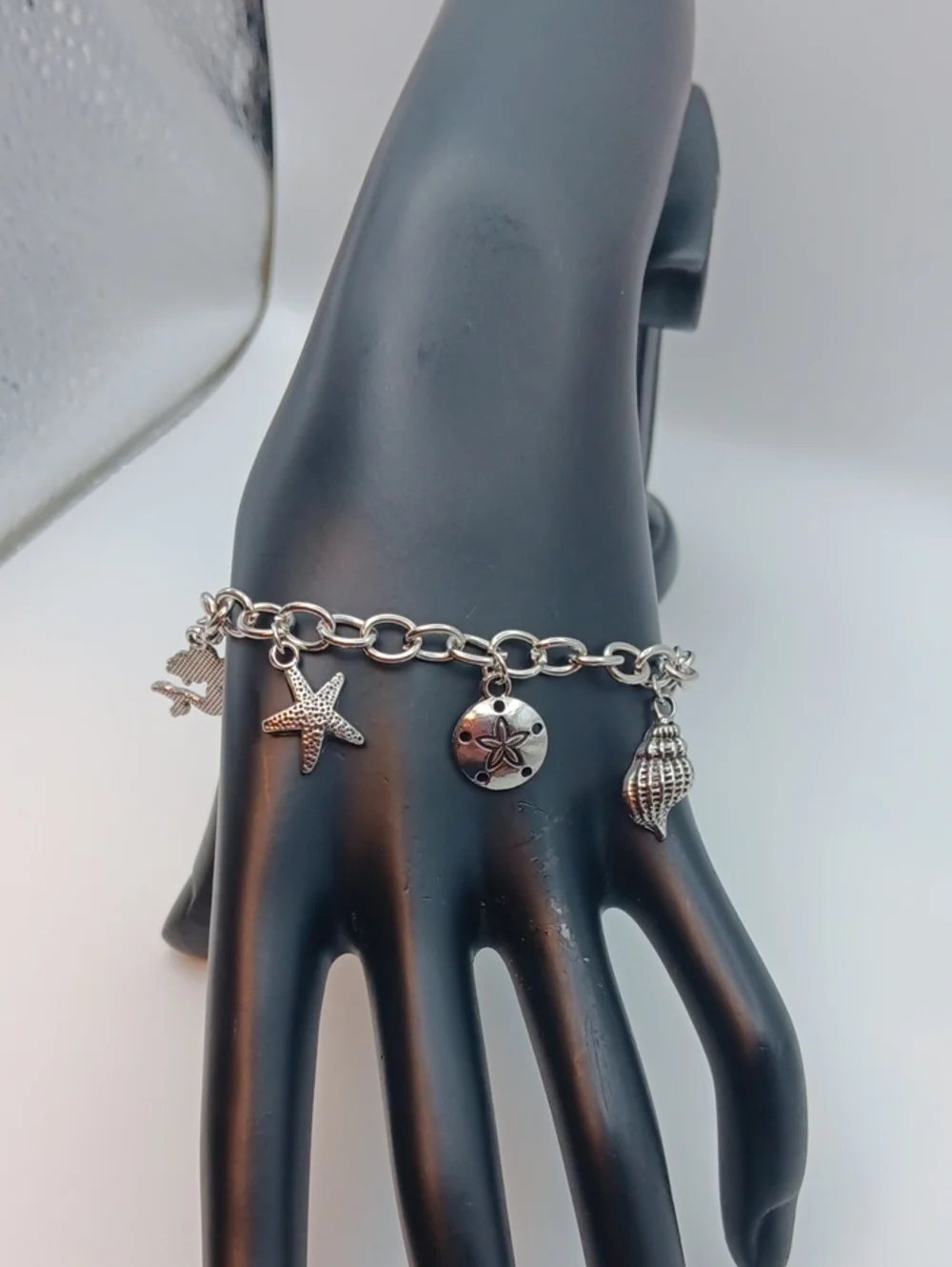 N/A silver tone
